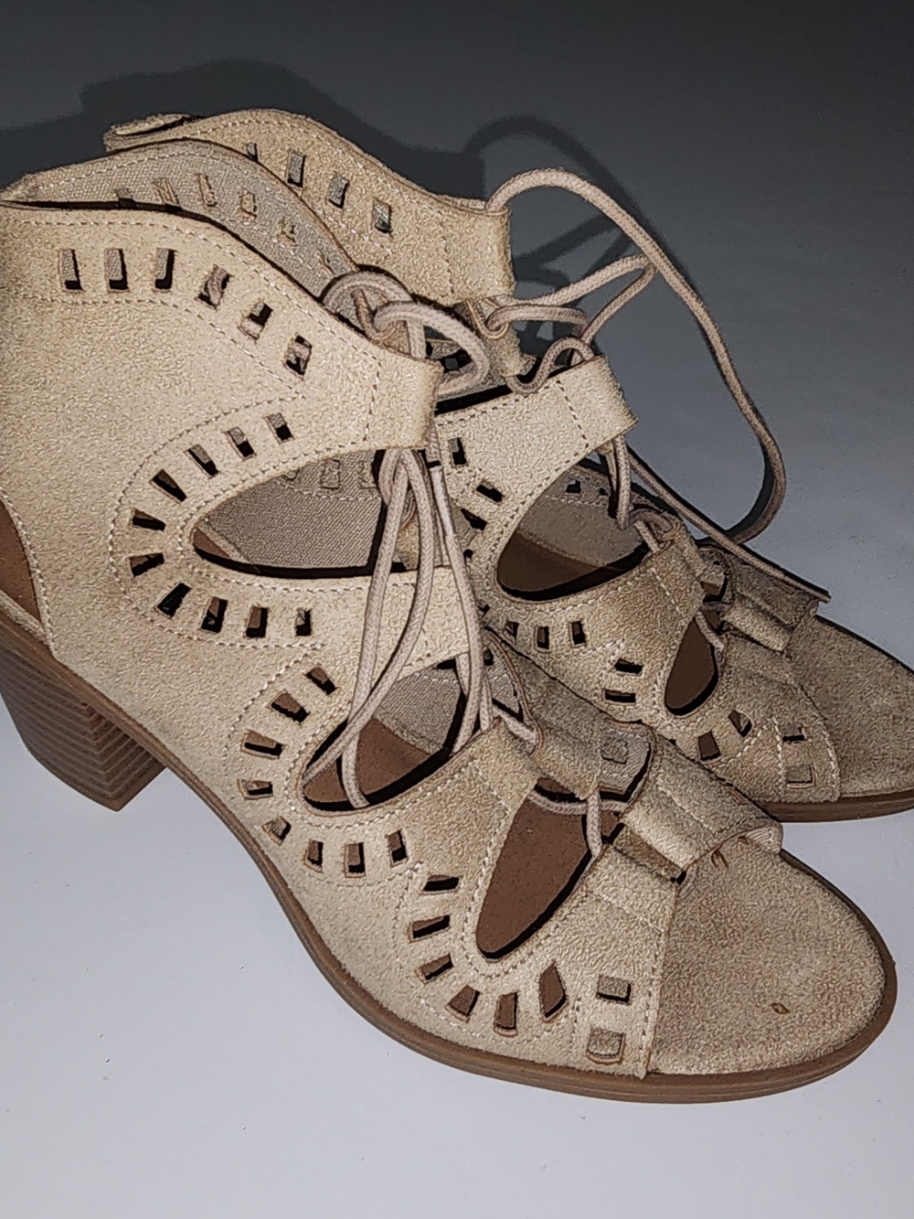 Brash Women's size 7 "Tosha" Gladiator Style Laced Cutout Heeled Sandals